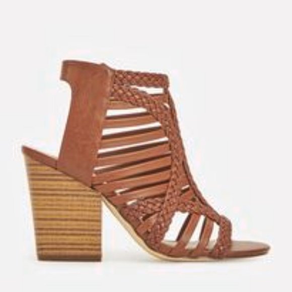 Brown ankle bootie - Picture 1 of 5